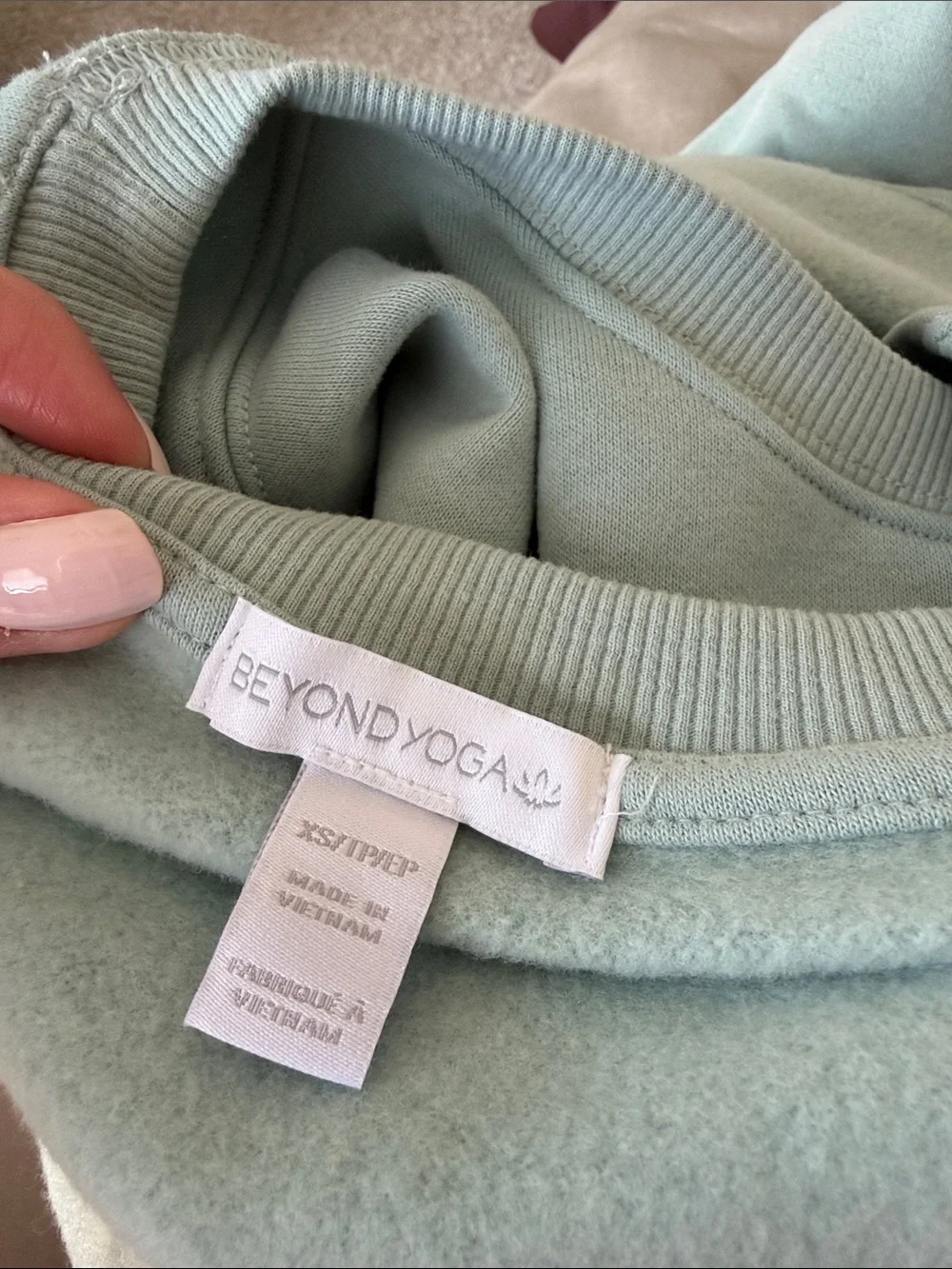 Beyond Yoga Cropped Crewneck Sweatshirt - Picture 3 of 5